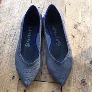 Rothy’s Point Flat 8.5 Grey Cloud’s Birdseye